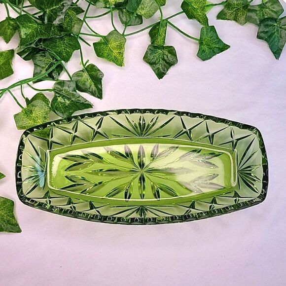 Vintage. 1960 Hazel Atlas Ware. Green Glass. EUC - Picture 2 of 8